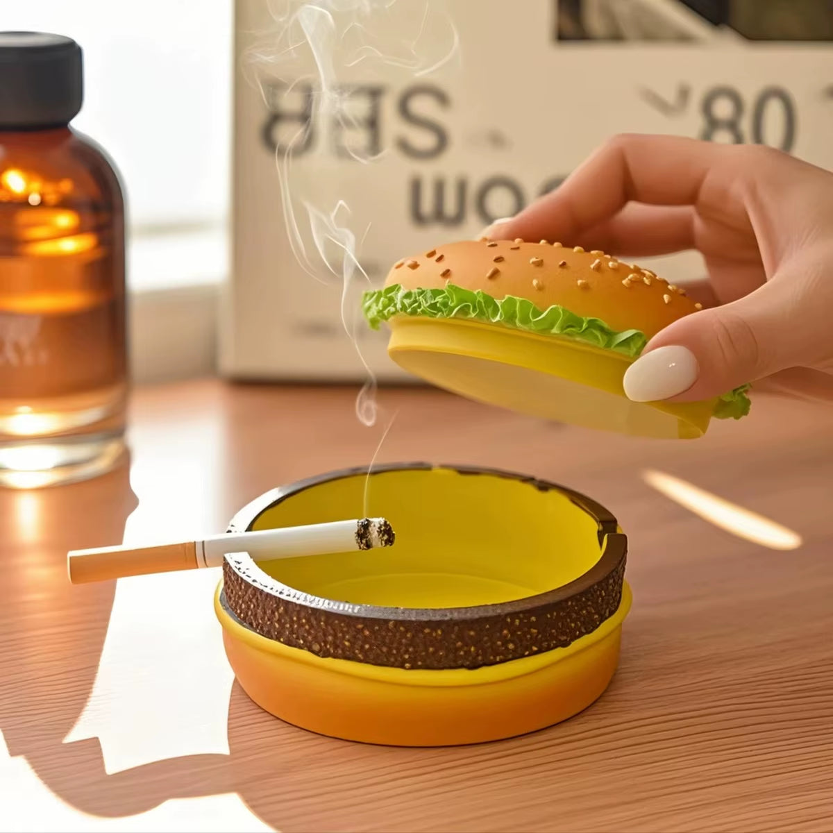 Creative Cute Hamburger Ashtray Home Dust Proof Ashtray Living Room Office Desktop Decoration Ornament for Father Gift